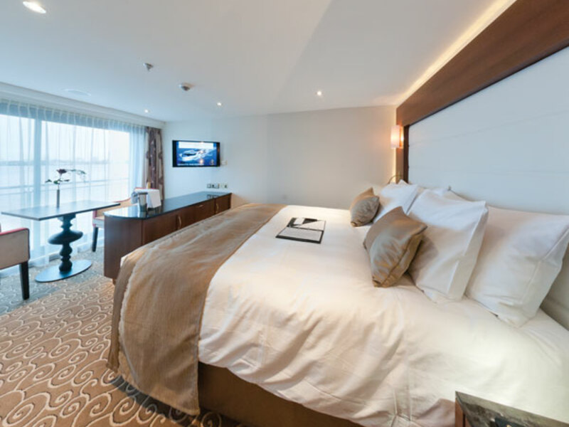 Category 5 | Ruby Deck